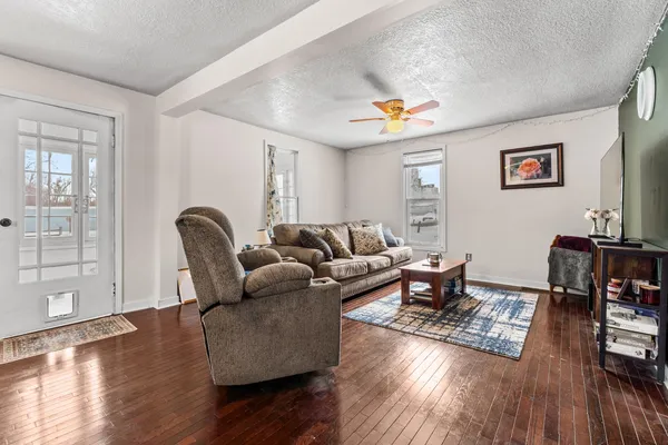 $219,900 | 34 Oak Street, Hillsdale, MI 49242