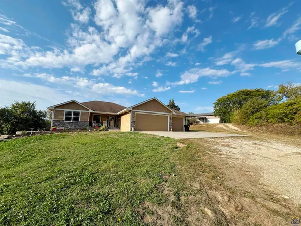$535,000 | 6021 Northwest Button Road, Topeka, KS 66618