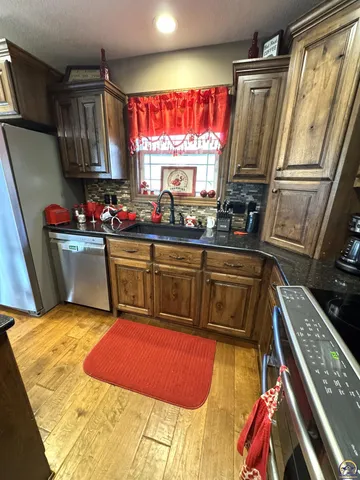 $540,000 | 6021 Northwest Button Road, Topeka, KS 66618