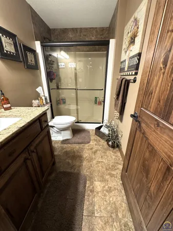 $535,000 | 6021 Northwest Button Road, Topeka, KS 66618