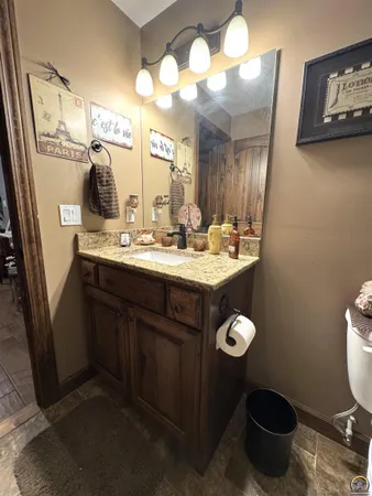 $535,000 | 6021 Northwest Button Road, Topeka, KS 66618