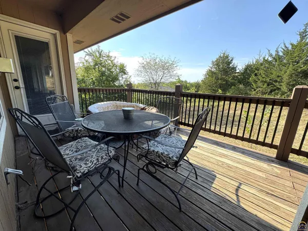 $535,000 | 6021 Northwest Button Road, Topeka, KS 66618