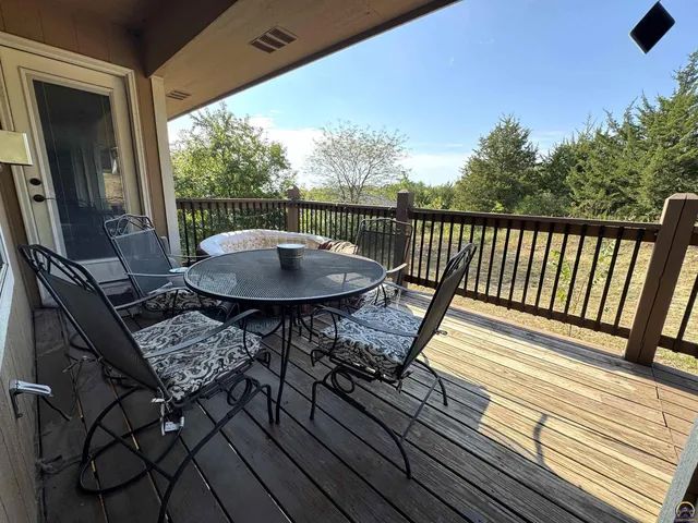 $540,000 | 6021 Northwest Button Road, Topeka, KS 66618