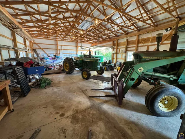 $540,000 | 6021 Northwest Button Road, Topeka, KS 66618