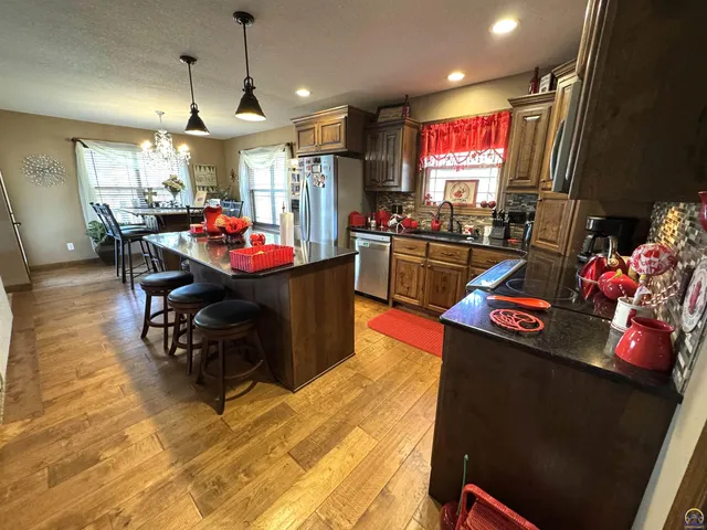 $540,000 | 6021 Northwest Button Road, Topeka, KS 66618