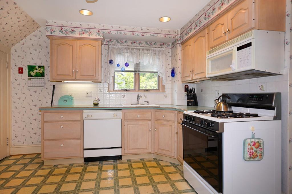 74 Fountain Road Arlington, MA 02476 - Photo 10 of 23