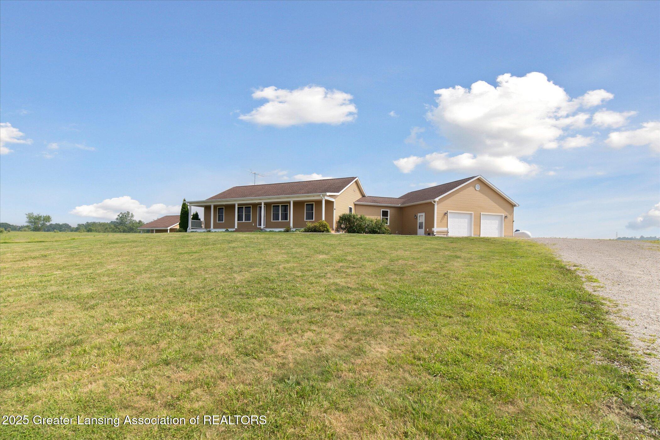 23802 East Baseline Road Olivet, MI 49076 - Photo 4 of 64 04-23802-Baseline-Rd-Olivet-MI-49076-Win