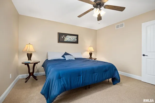 $405,000 | 1413 Aspen Drive, Washington, IL 61571