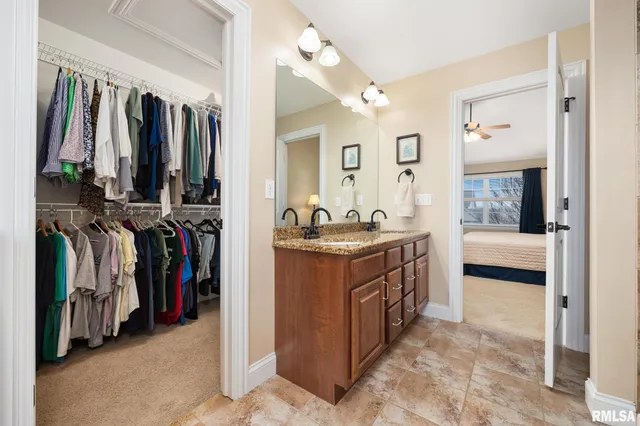 $405,000 | 1413 Aspen Drive, Washington, IL 61571