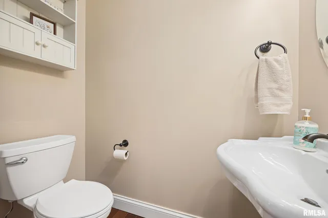 $405,000 | 1413 Aspen Drive, Washington, IL 61571