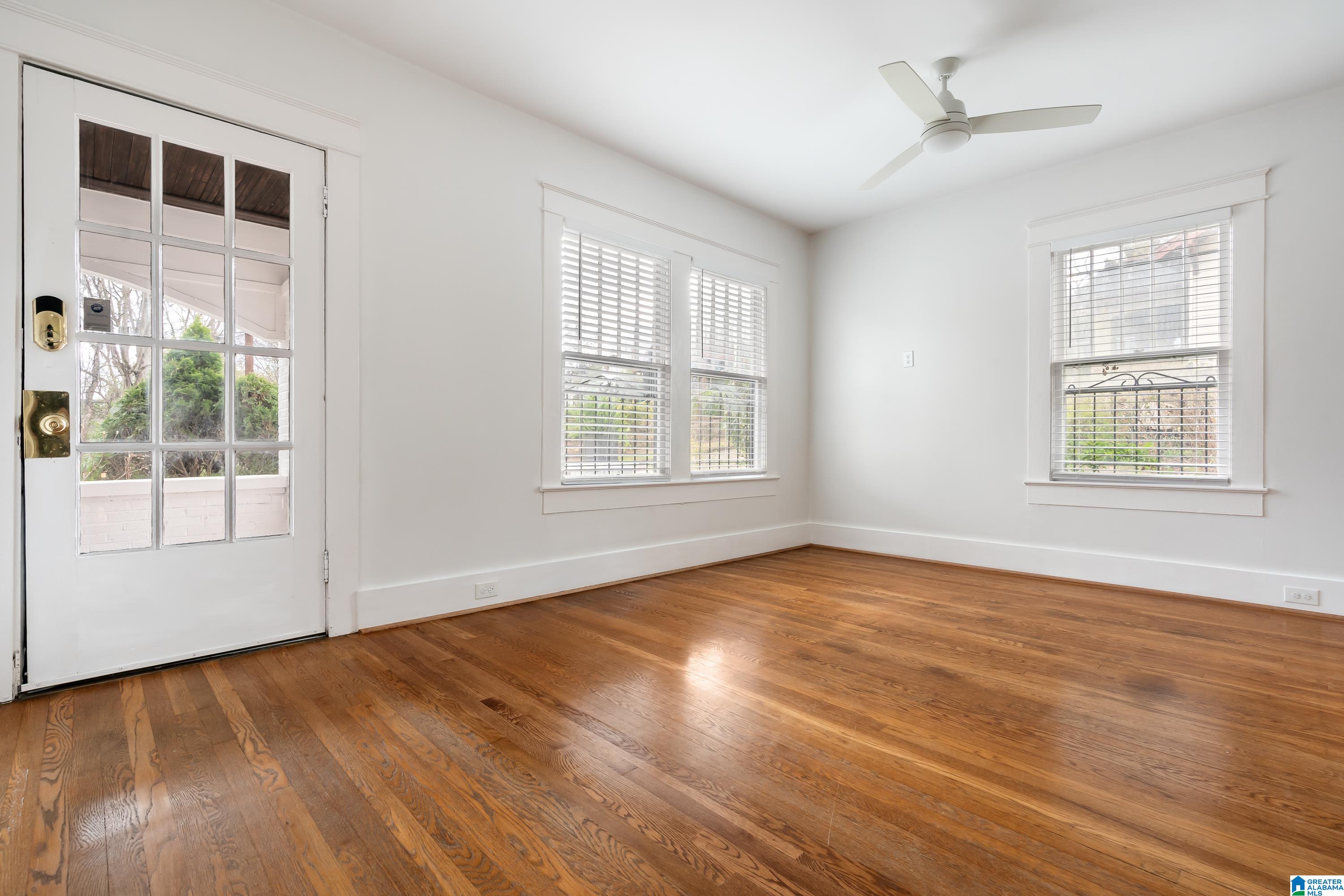 622 54th Street South Birmingham, AL 35212 - Photo 4 of 34