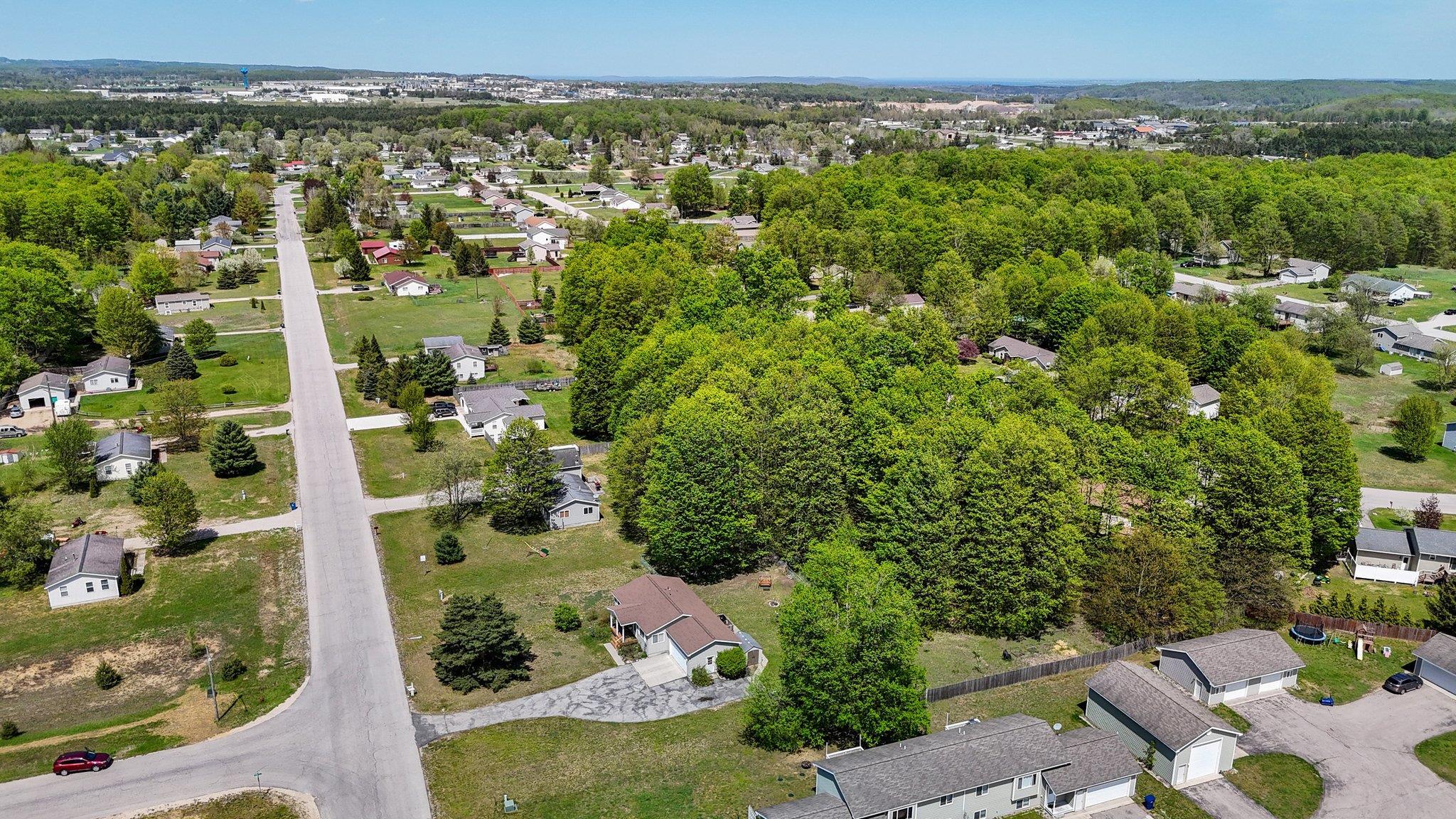 2397 Gary Road Traverse City, MI 49685 - Photo 13 of 37 1934928-802e450c-31ae-4afd-8d86-82128ec943ea.JPG