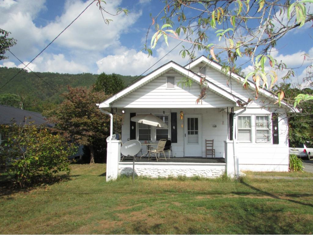 601 Highway 321 Hampton, TN 37658 - Photo 1 of 7 Photo 1