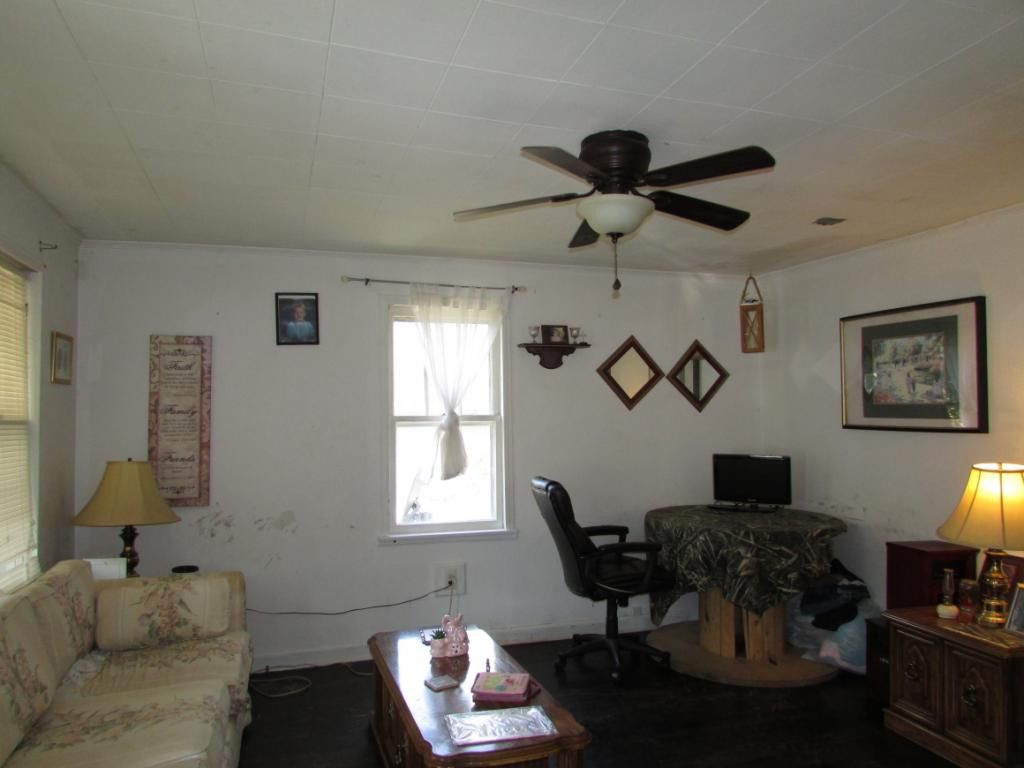 601 Highway 321 Hampton, TN 37658 - Photo 3 of 7 Photo 3