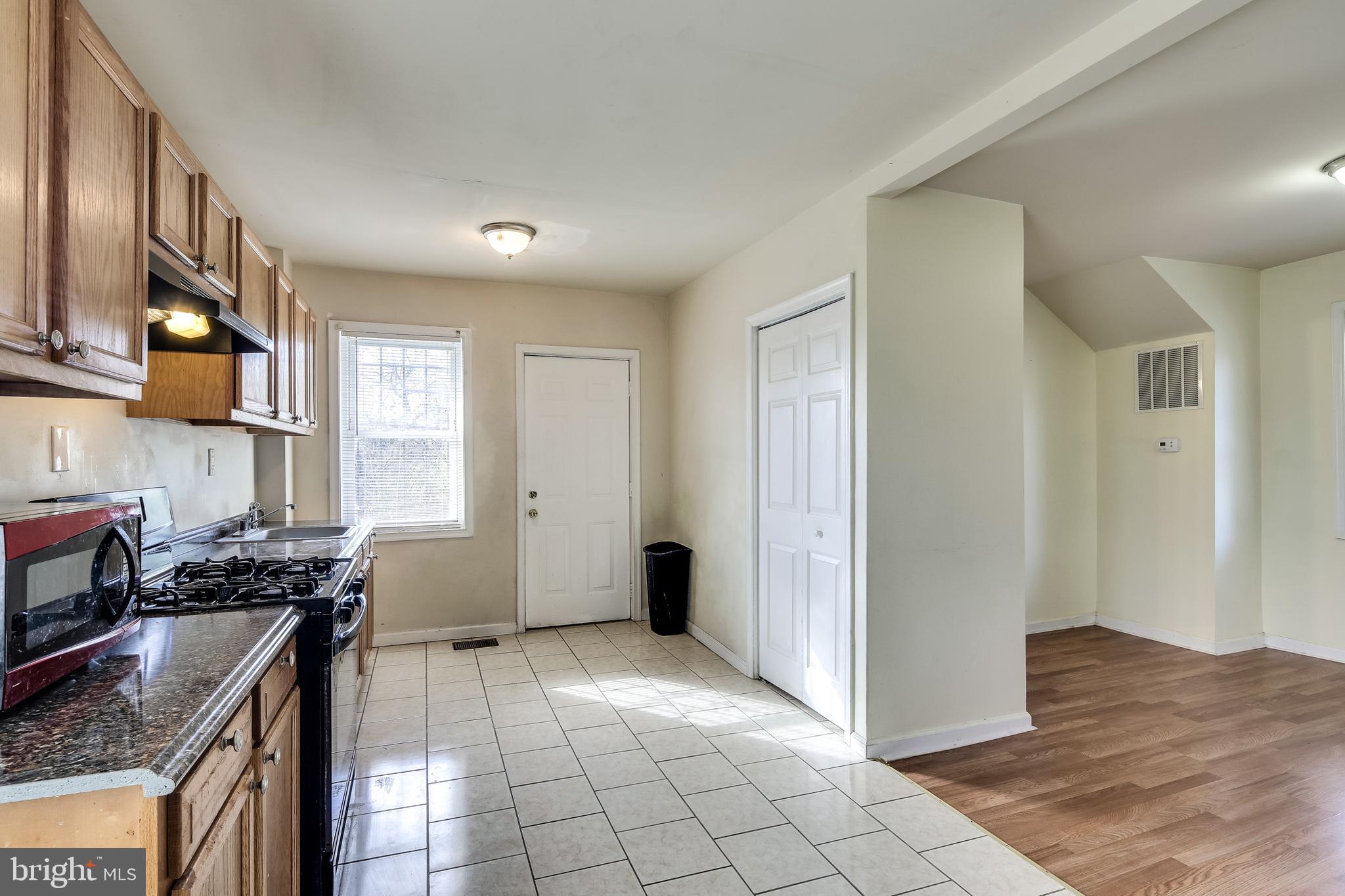 2909 East Cold Spring Lane Baltimore, MD 21214 - Photo 13 of 32