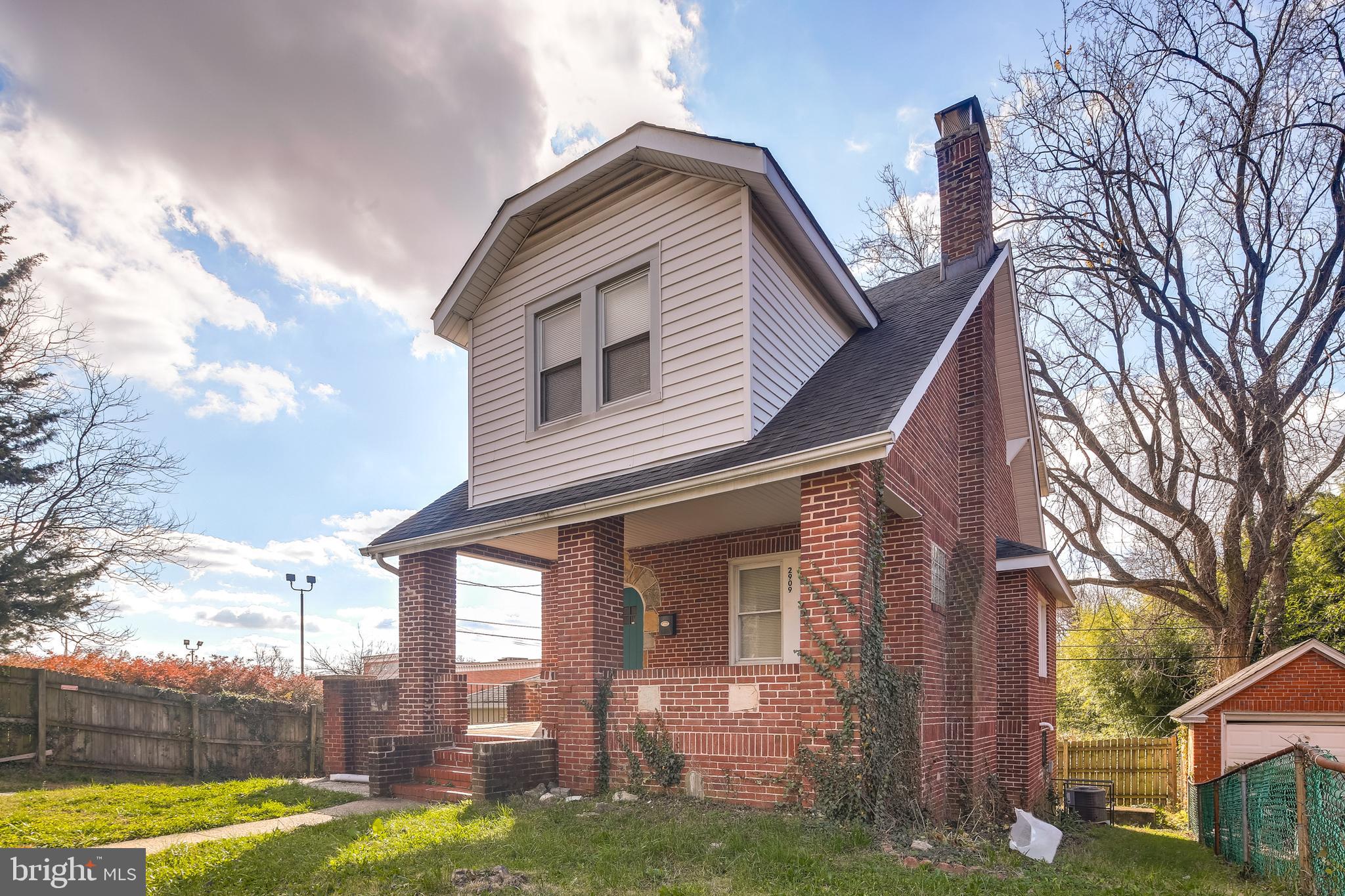 2909 East Cold Spring Lane Baltimore, MD 21214 - Photo 4 of 32