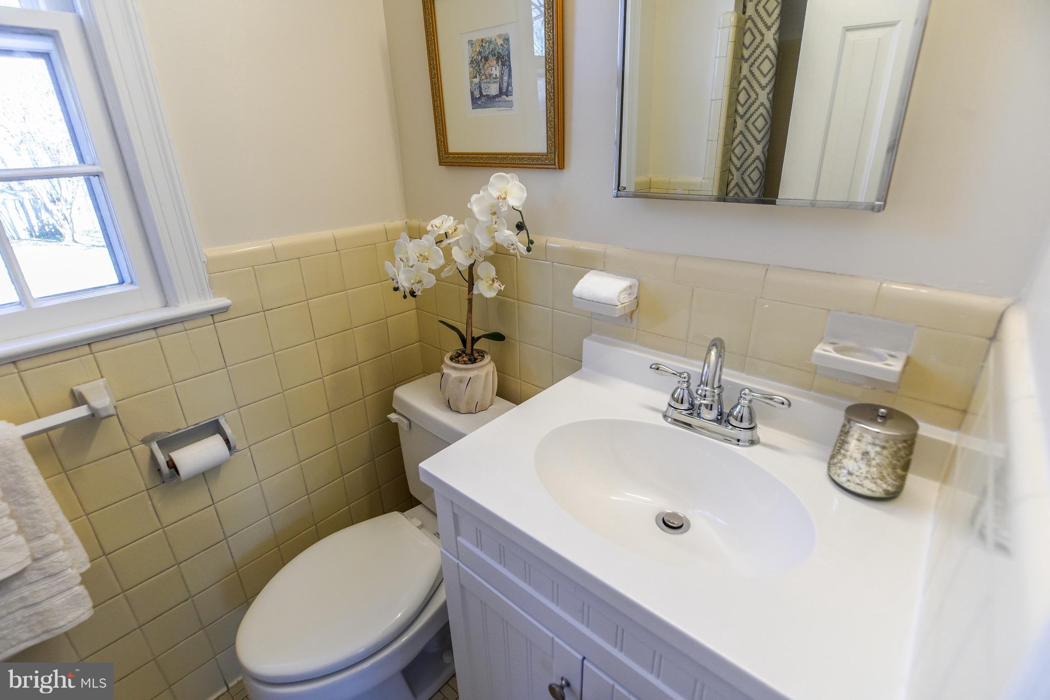 1747 Shepherd Street Northwest Washington, DC 20011 - Photo 20 of 33 Master Bath ensuite