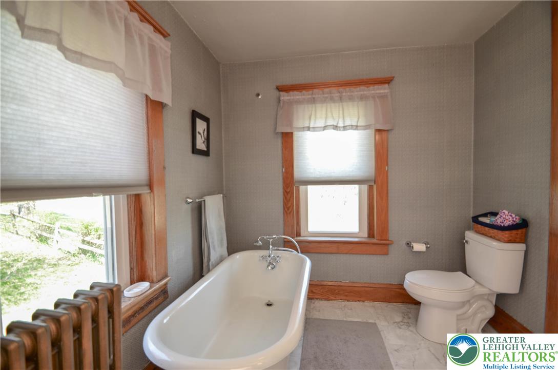 2902 Old Post Road Slatington, PA 18080 - Photo 23 of 47