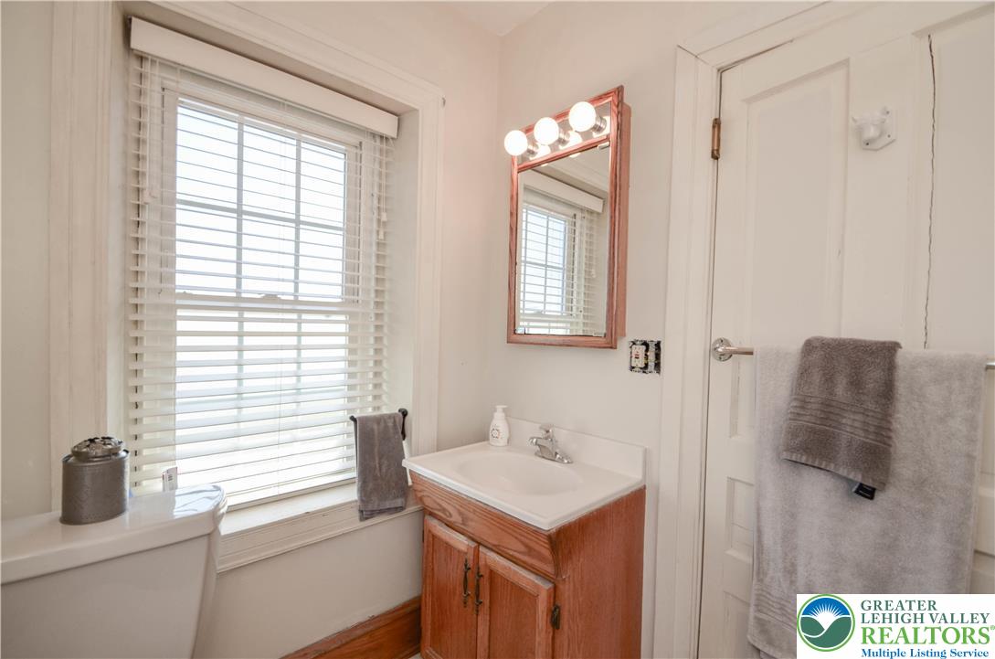 2902 Old Post Road Slatington, PA 18080 - Photo 32 of 47