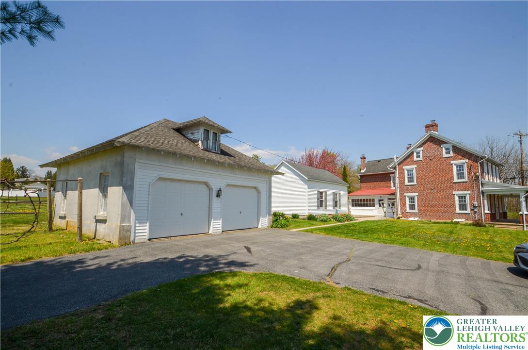 2902 Old Post Road Slatington, PA 18080 - Photo 38 of 47