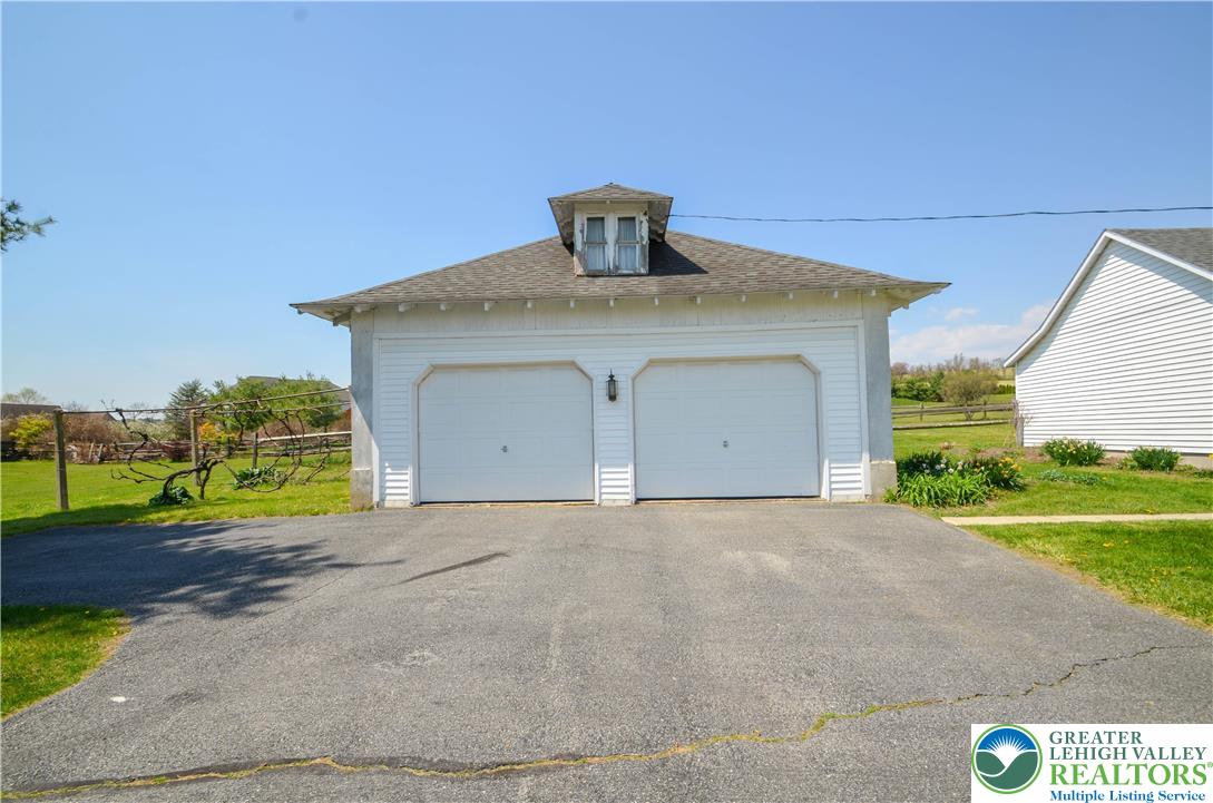 2902 Old Post Road Slatington, PA 18080 - Photo 40 of 47