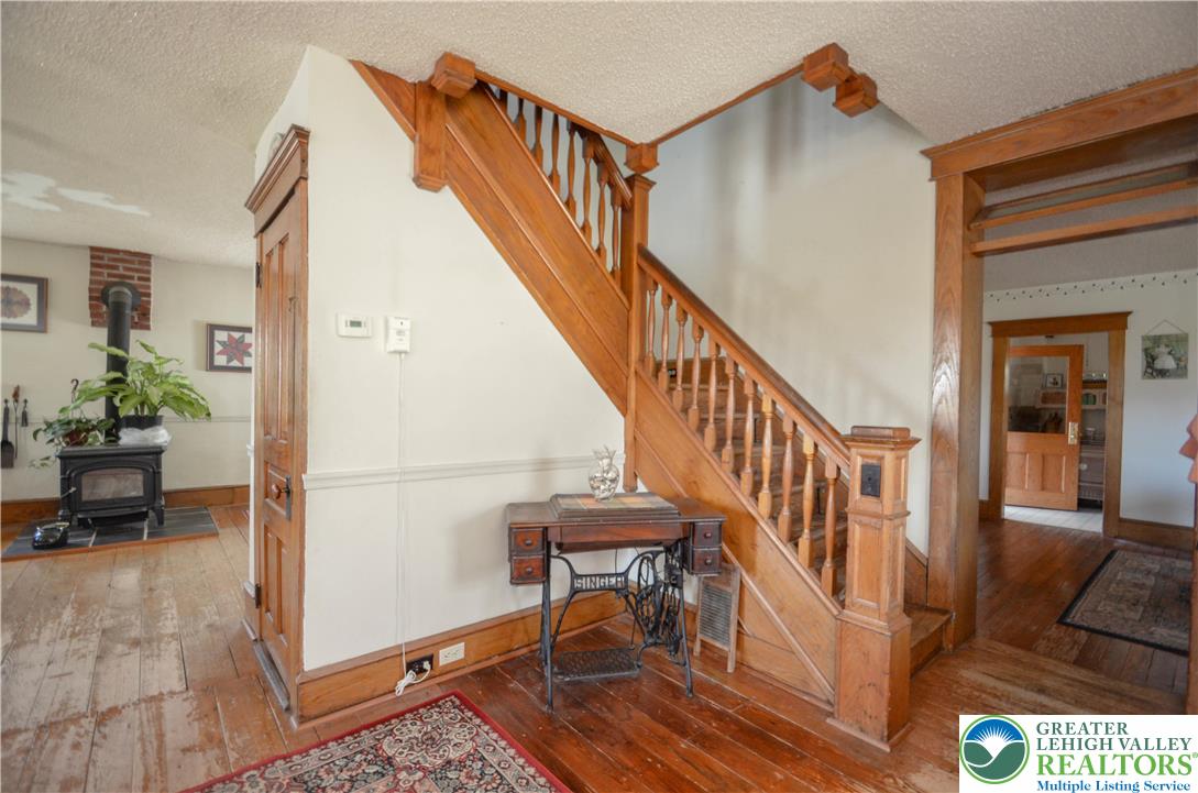 2902 Old Post Road Slatington, PA 18080 - Photo 5 of 47