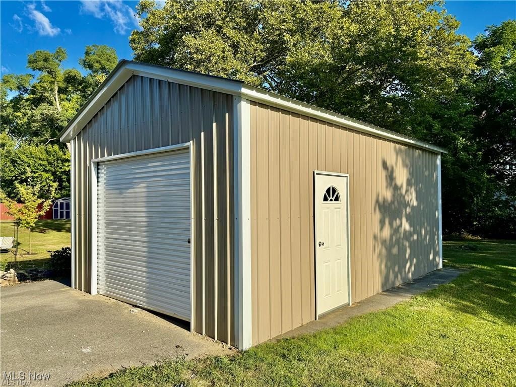 281 Sexton Street Struthers, OH 44471 - Photo 26 of 28 View of outbuilding