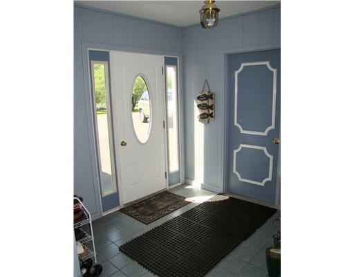 33 Burrough Road Lisbon, ME 04252 - Photo 2 of 22 Other. Foyer
