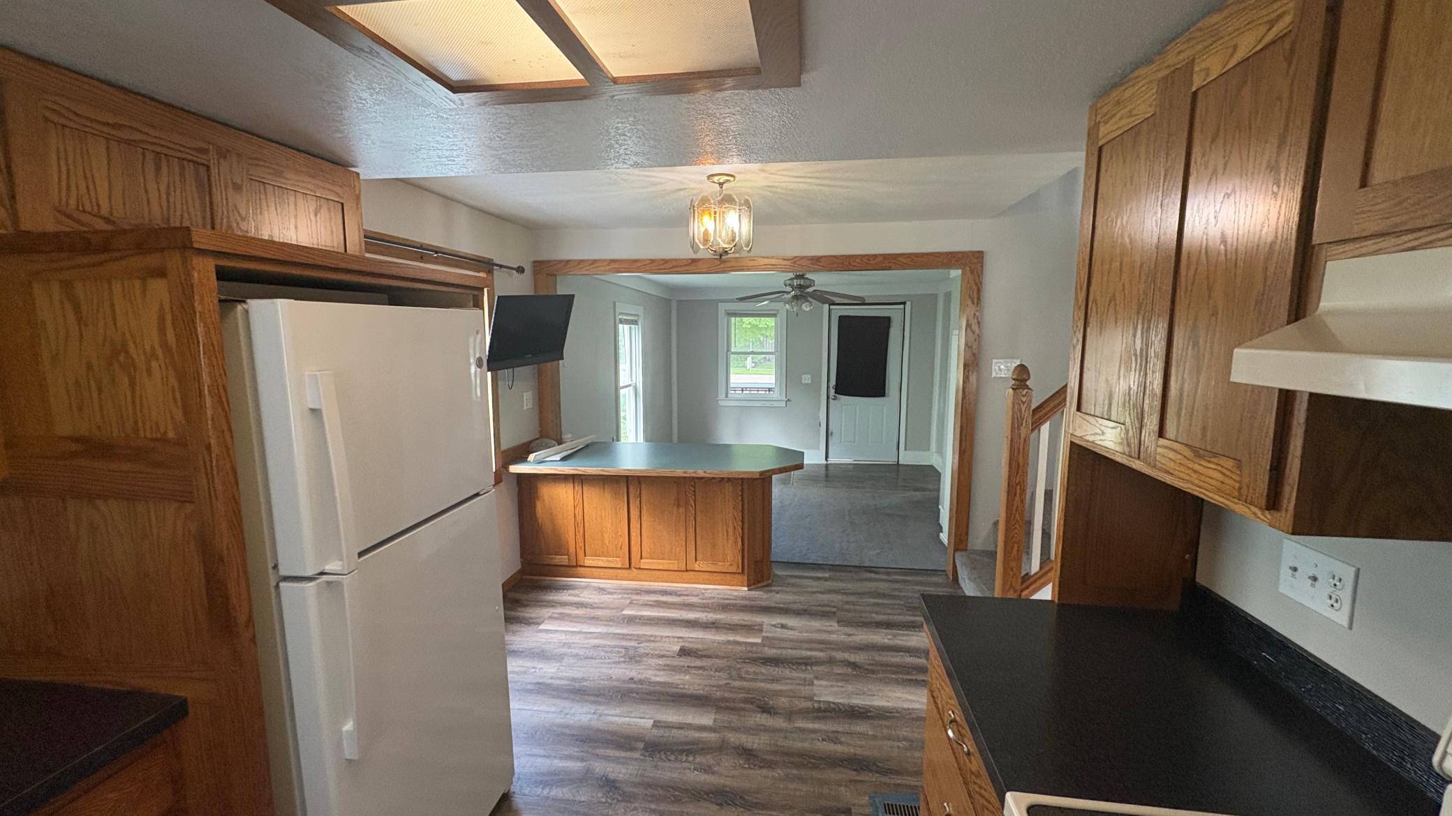 907 2nd Avenue Northwest Faribault, MN 55021 - Photo 11 of 18