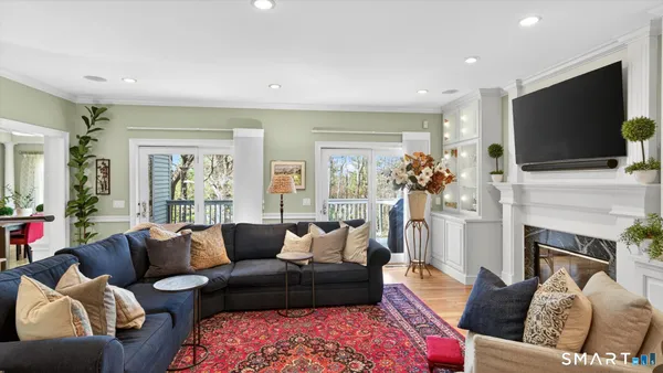$630,000 | 4 Thistle Hollow, Unit 4, Avon, CT 06001