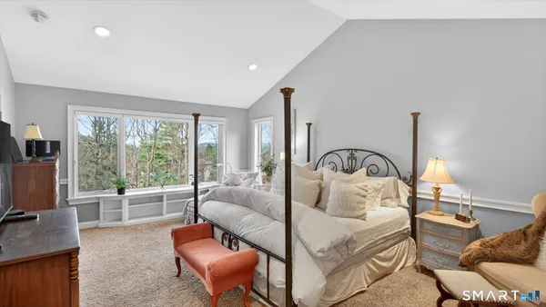 $630,000 | 4 Thistle Hollow, Unit 4, Avon, CT 06001