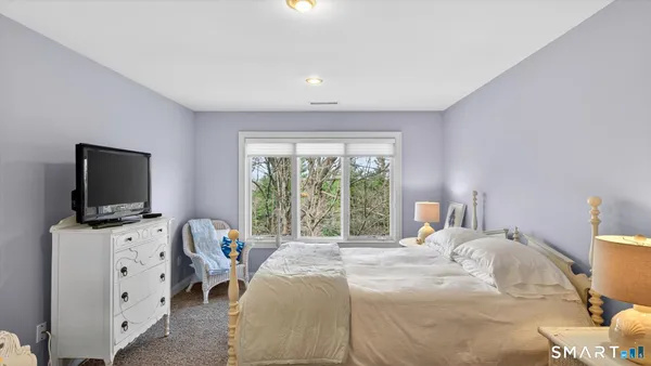 $630,000 | 4 Thistle Hollow, Unit 4, Avon, CT 06001