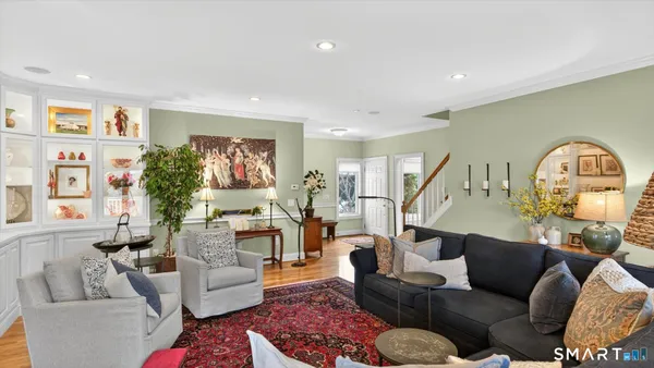 $630,000 | 4 Thistle Hollow, Unit 4, Avon, CT 06001