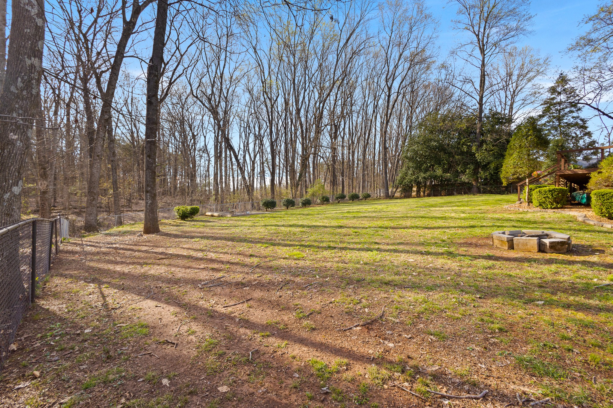 60 Sharp Circle Winchester, TN 37398 - Photo 29 of 51 a view of a building with trees