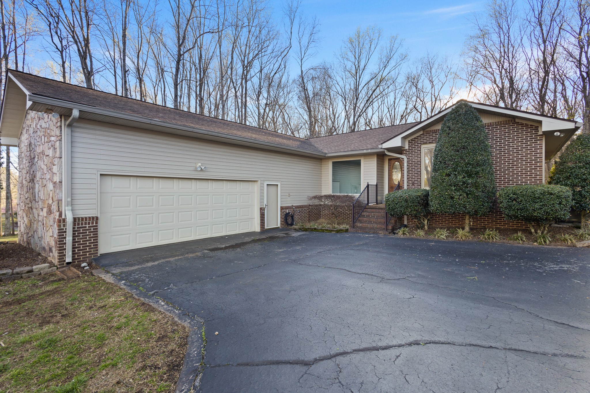 60 Sharp Circle Winchester, TN 37398 - Photo 50 of 51 a house view with a outdoor space