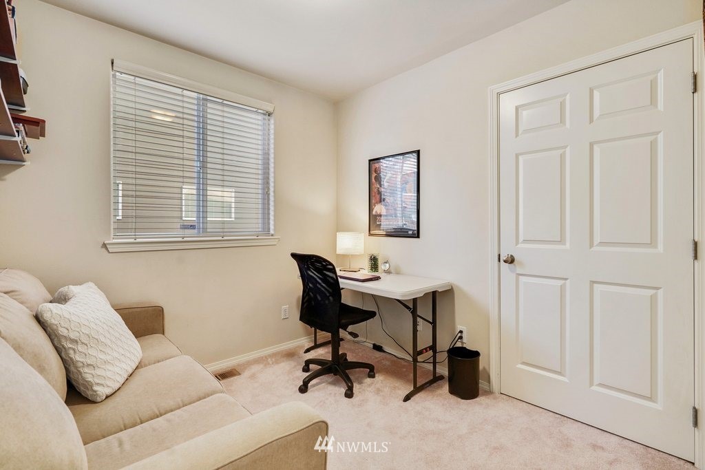 105 202nd Street Southeast Bothell, WA 98012 - Photo 15 of 33