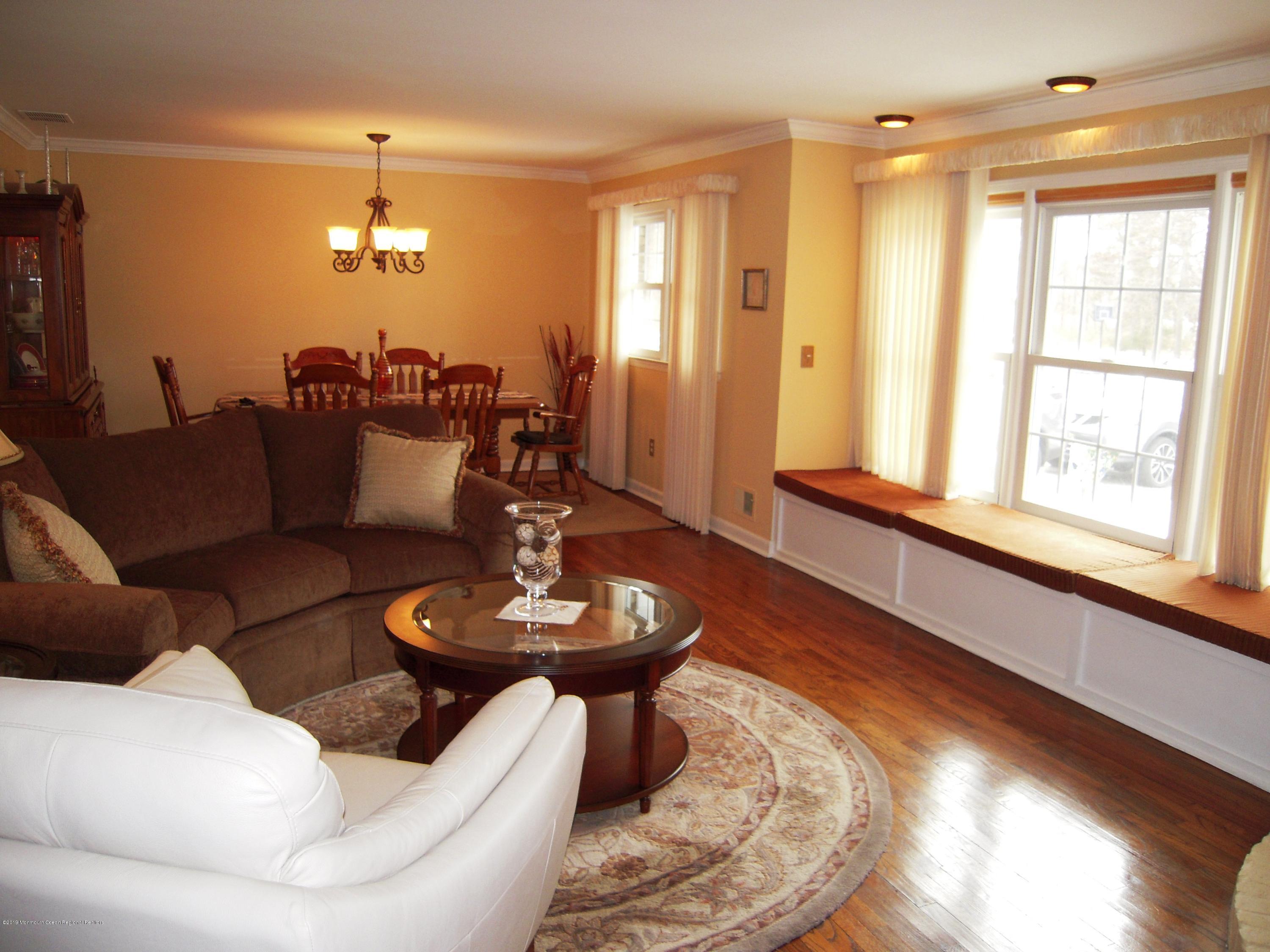 451 Bella Vista Road Brick, NJ 08724 - Photo 3 of 20 LR-DR