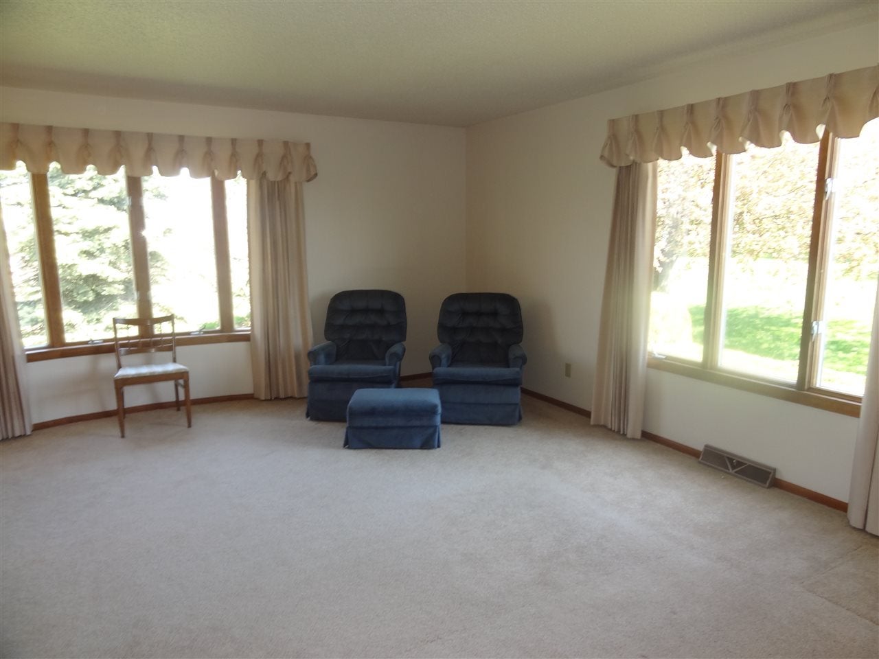 2033 R Avenue South Amana, IA 52334 - Photo 6 of 25 Gallery Image 6