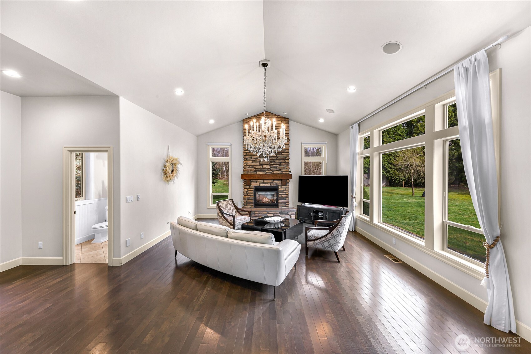 2259 H Street Road Blaine, WA 98230 - Photo 8 of 40