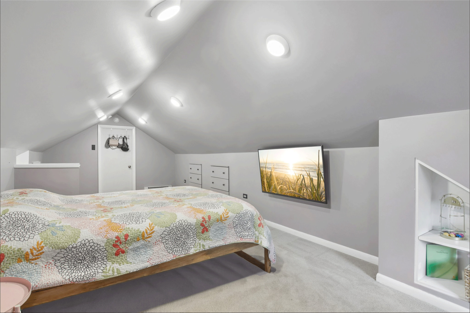 404 Shenstone Road Riverside, IL 60546 - Photo 24 of 36