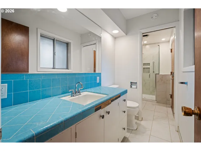 $525,000 | 21525 Southeast Oak Street, Gresham, OR 97030