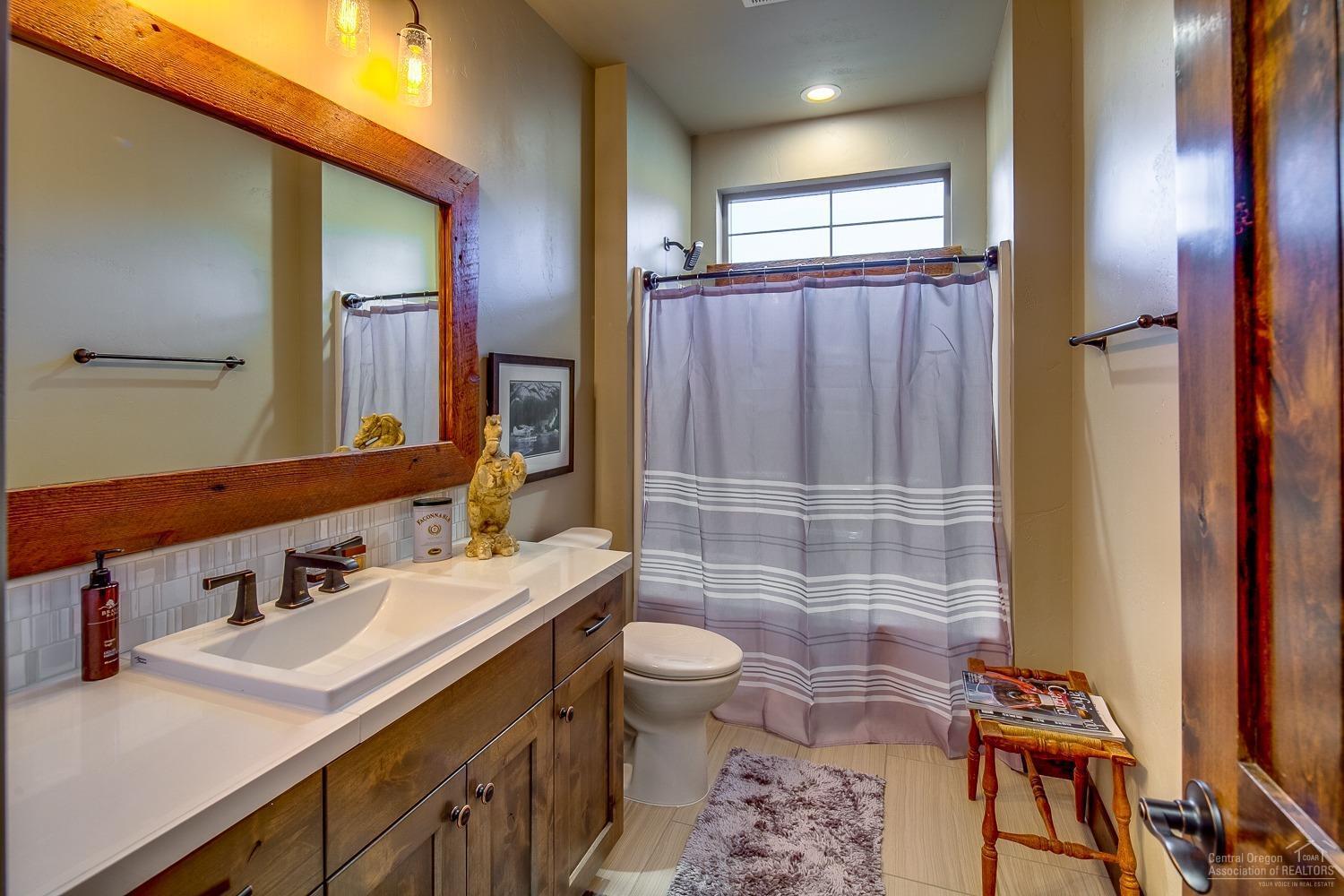 15988 South W Brasada Ranch Road Powell Butte, OR 97753 - Photo 20 of 25 3rd full bathroom