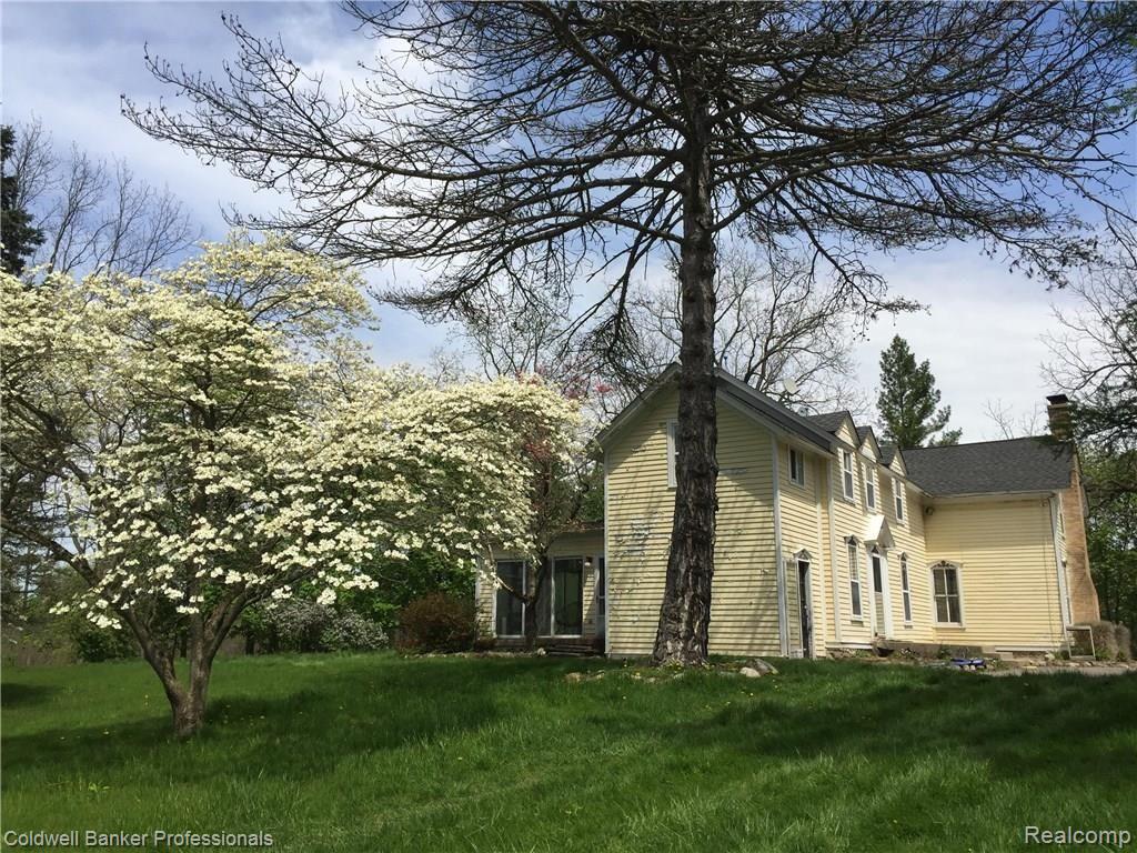2720 North Rochester Road Oakland, MI 48363 - Photo 2 of 13 unnamed (3).jpg