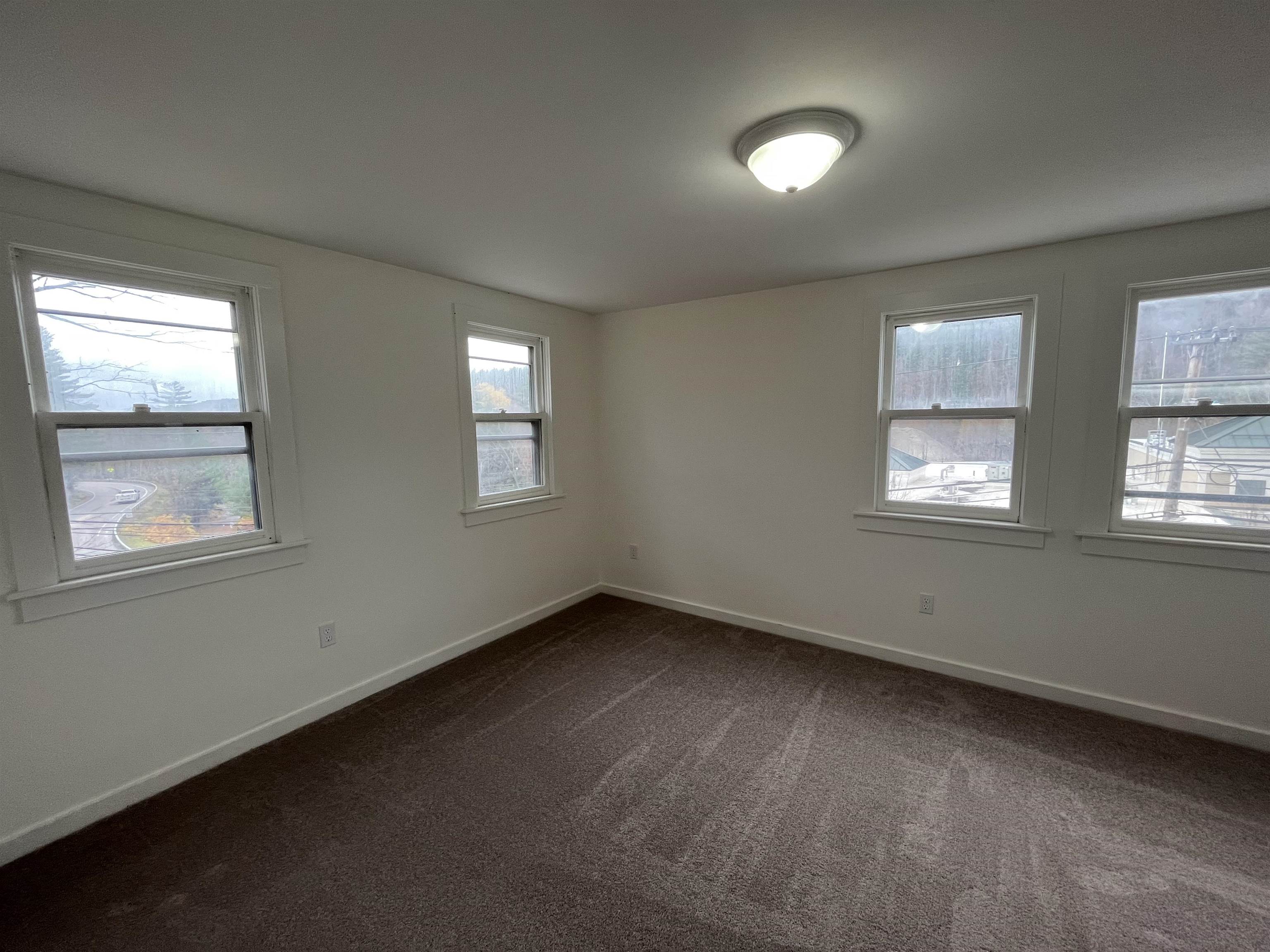 321 South Main Street Stowe, VT 05672 - Photo 5 of 21