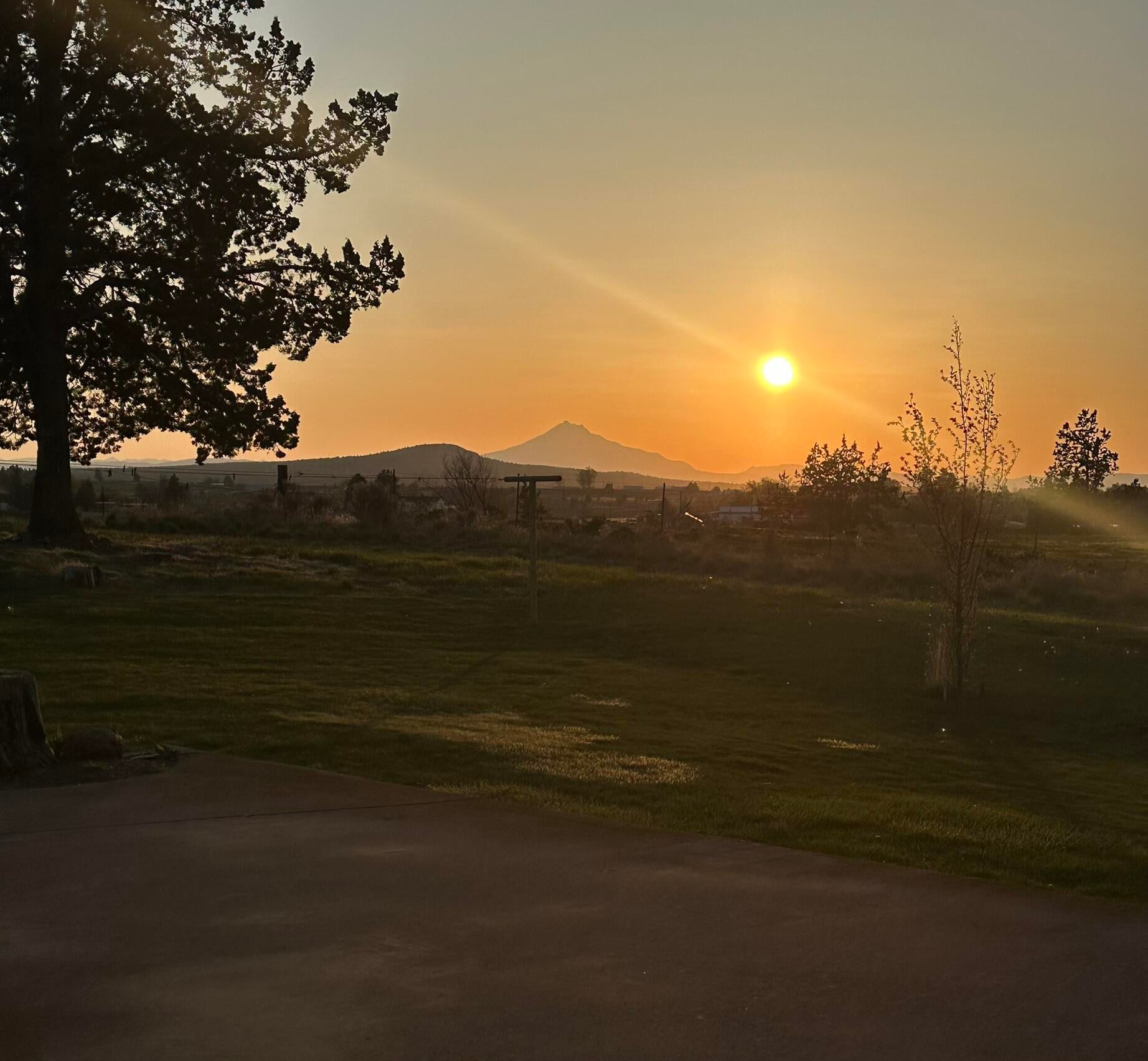 165 Southwest Crestview Lane Madras, OR 97741 - Photo 66 of 68 Sunset
