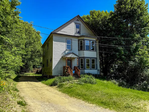 $174,900 | 4 Pleasant Street, Mexico, ME 04257