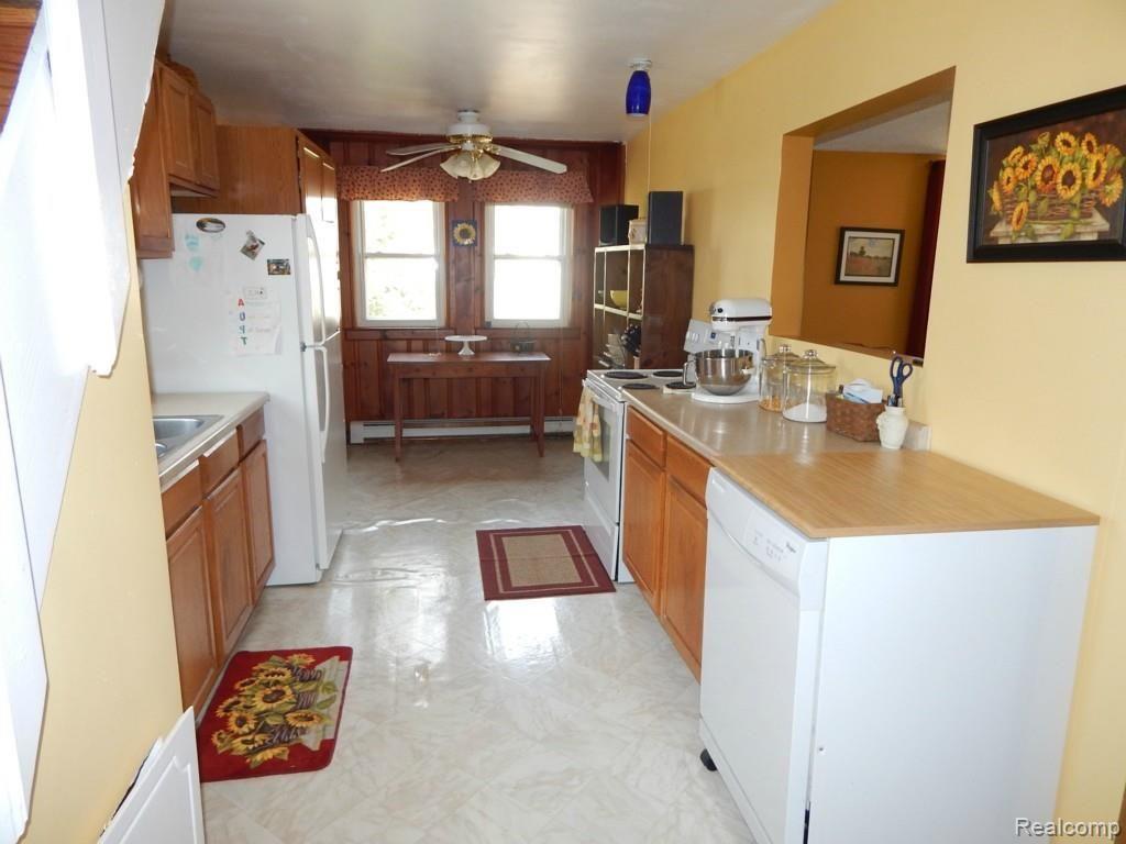 6956 Lilac Road Lexington, MI 48450 - Photo 7 of 16 DSCN0870.jpg