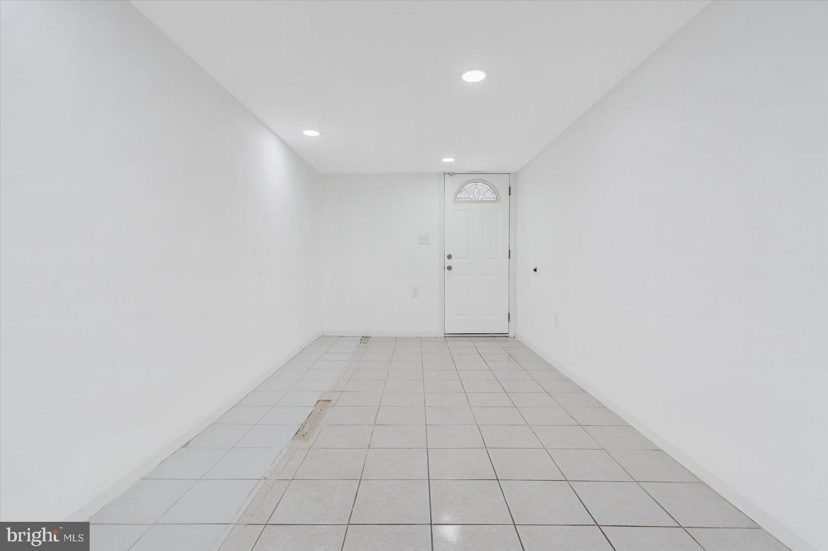 828 Ponca Street Baltimore, MD 21224 - Photo 8 of 32 Gallery Image 8