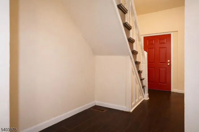 $3,500 | 184 South 6th Street, Newark, NJ 07103