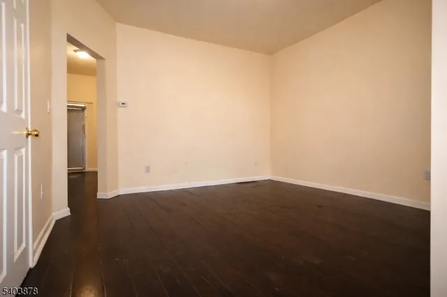 $3,500 | 184 South 6th Street, Newark, NJ 07103